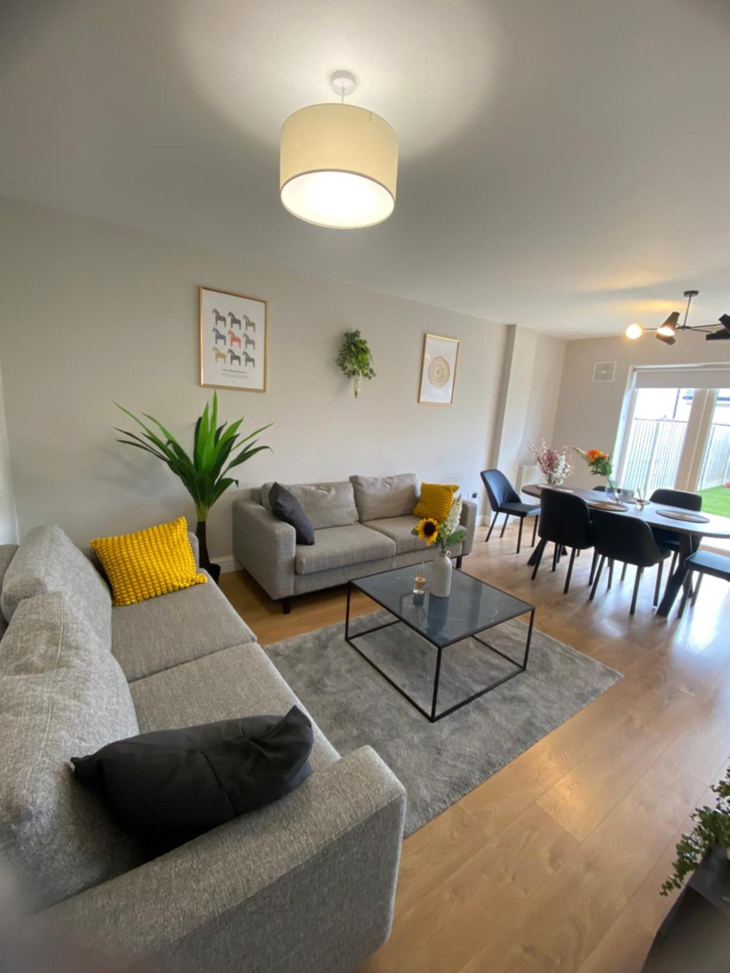 Extra Large Room In New House At Citywest Дъблин Екстериор снимка