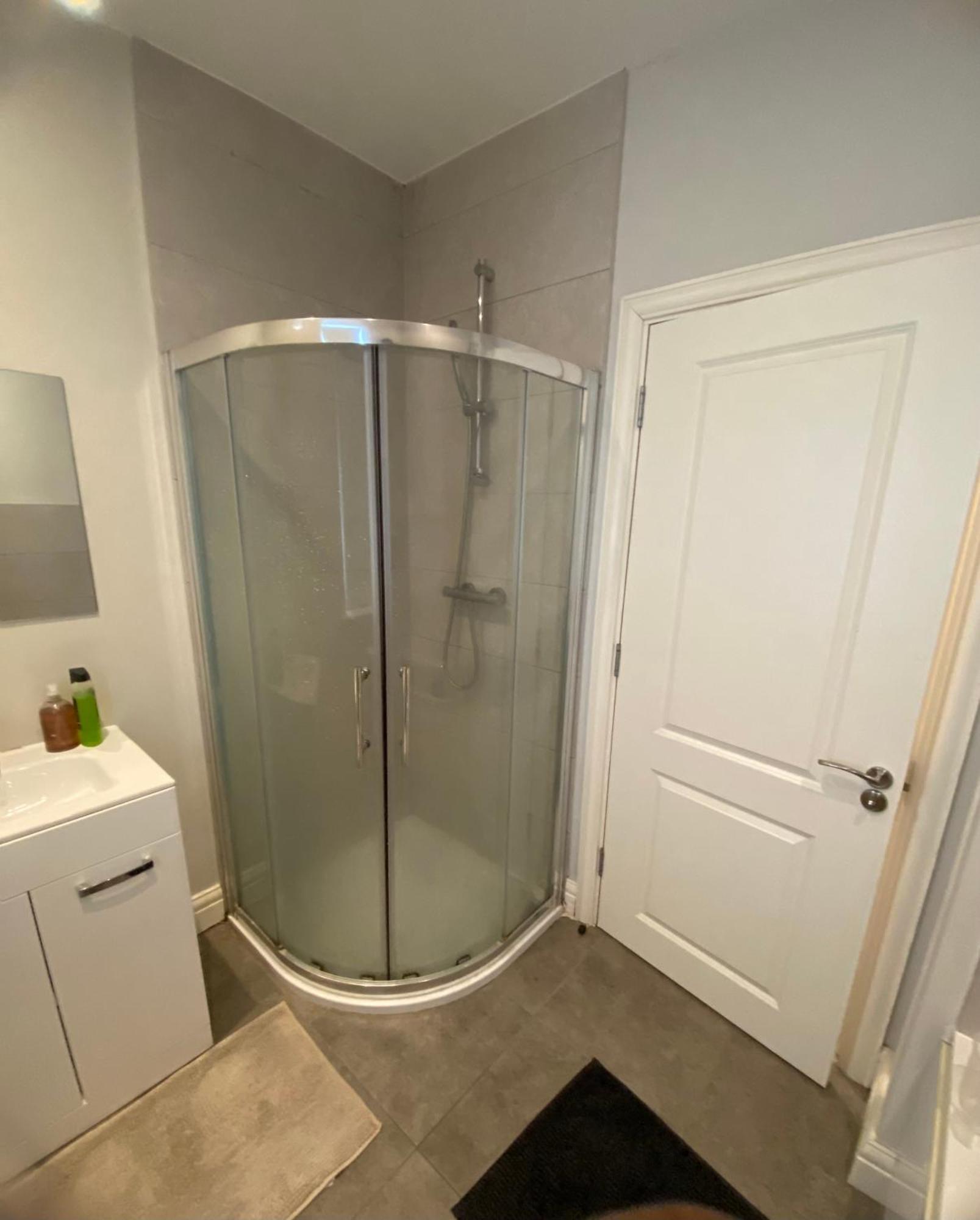 Extra Large Room In New House At Citywest Дъблин Екстериор снимка